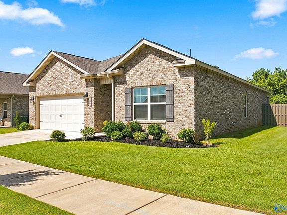 2nd image of 6568 Jacaranda Dr NW