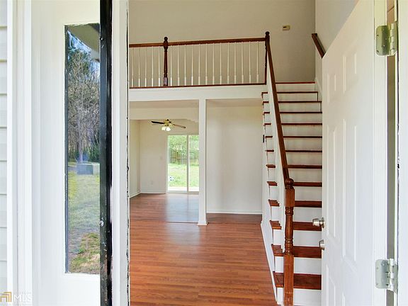 4th image of 7053 Sir Galahad Way