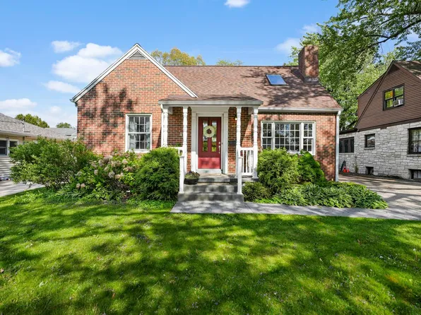 4504 Schofield St, Monona, WI 53716
