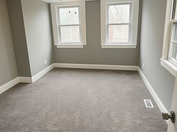 4th image of 214 E Chase St Floor 1