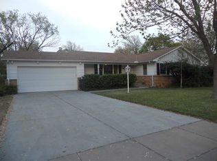 9302 W 12th St N, Wichita, KS 67212