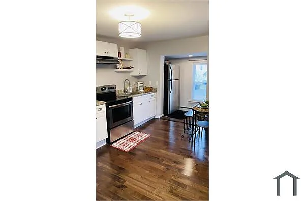 Building Photo - 106 Andover St #2