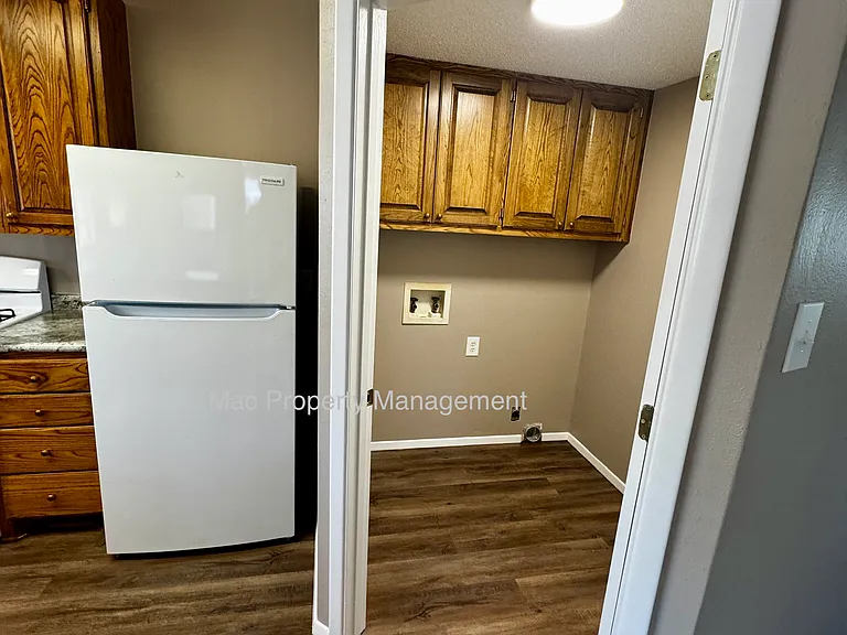 1113 Parr St — Photo 6