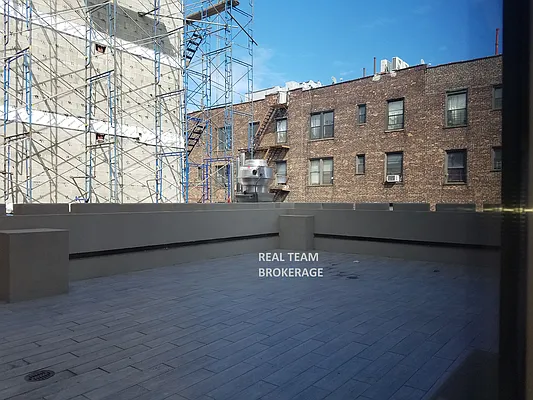 Rented by Real Team Brokerage | media 7