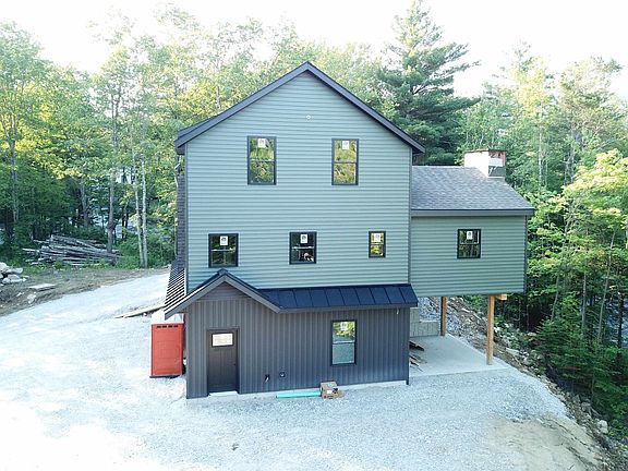 3rd image of 100 Sawyer Hill Road