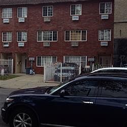 2nd image of 129 Chester St #3
