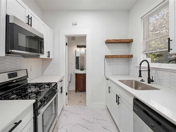 202 E 31st St APT A, Austin, TX 78705