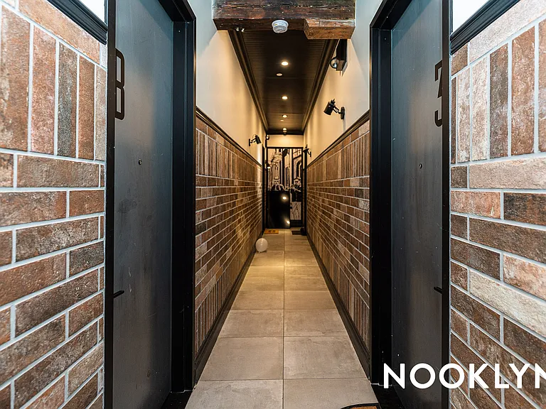 269 Meserole St #3A — Photo 28