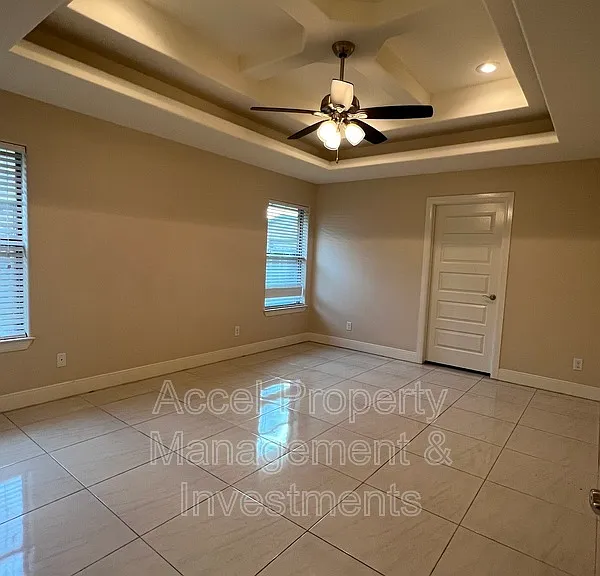 711 Abbott Ave — Photo 14