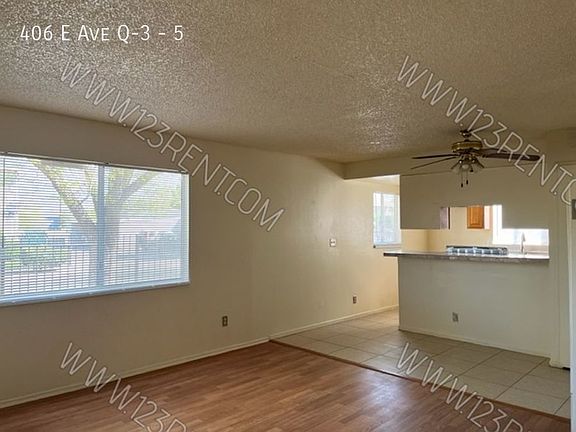 2nd image of 406 E Avenue Q #3-5