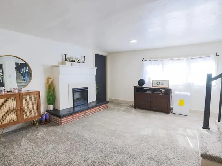 1155 Taylor Ave — Photo 3