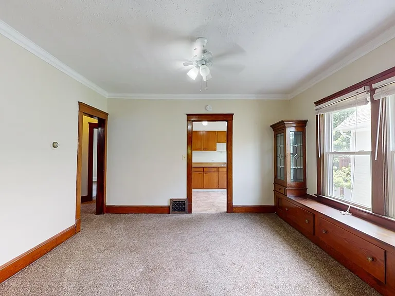 1285 Cranford Ave — Photo 7