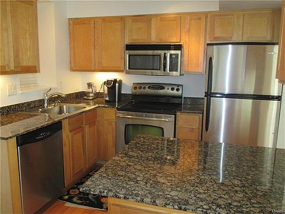 5th image of 5350 Pershing Ave APT 7A