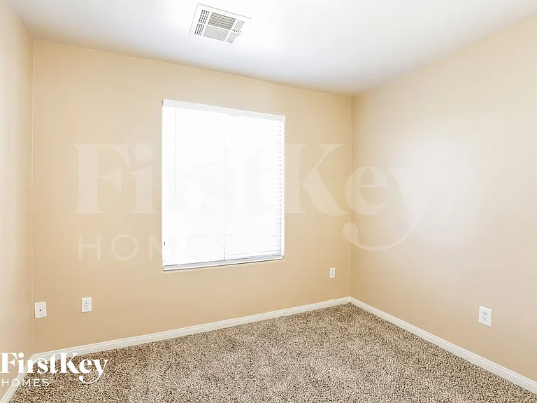7872 Juniper Forest St — Photo 11