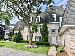 944 N Northwest Hwy APT 307, Park Ridge, IL 60068