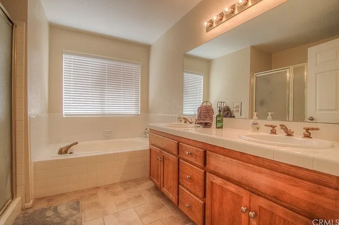 1319 Zirconia St — Photo 17