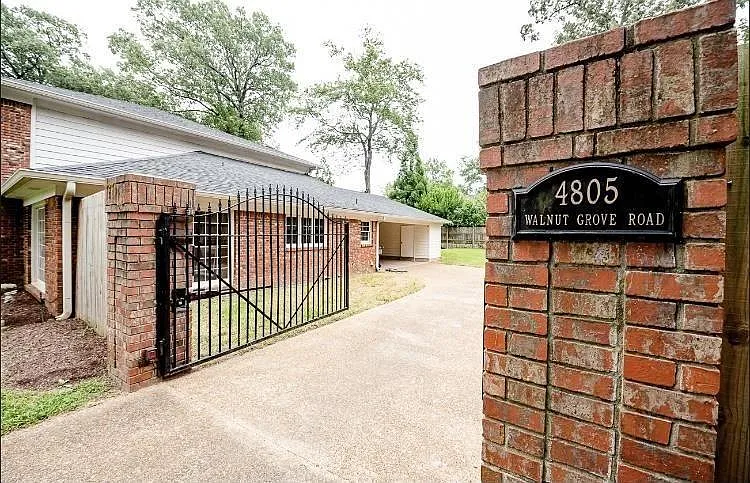 4805 Walnut Grove Rd — Photo 2