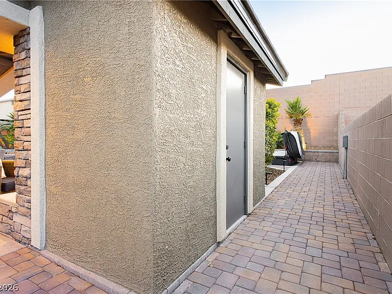 5757 Ireland Ridge Ct — Photo 46