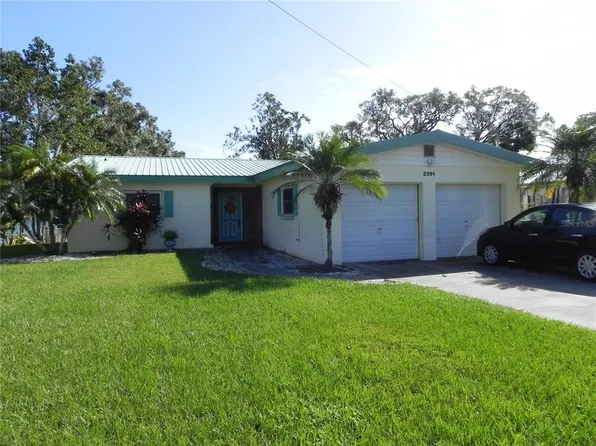 2201 W Pilaklakaha Ave, Auburndale, FL 33823