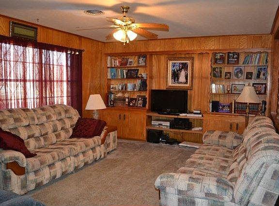 2nd image of 105 Tower Ln