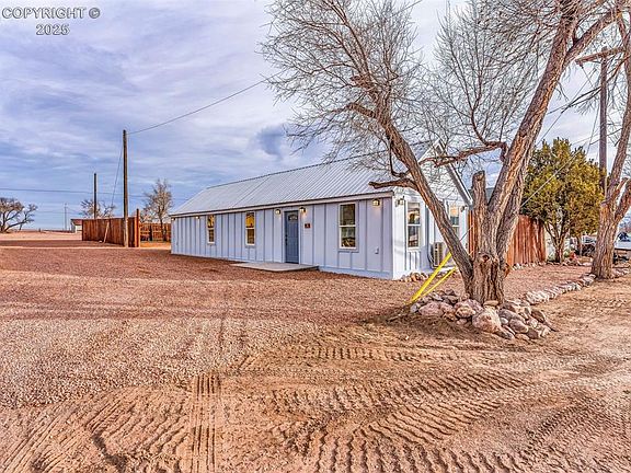 2nd image of 312 Fremont St