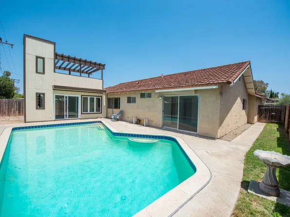 3069 Hayes Ave, Costa Mesa, CA 92626