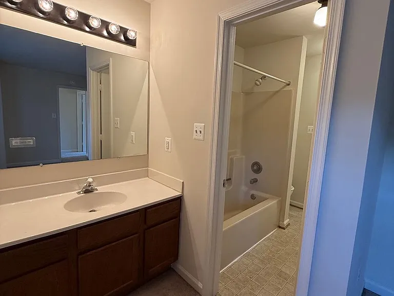 106 Wind Ridge Dr — Photo 9