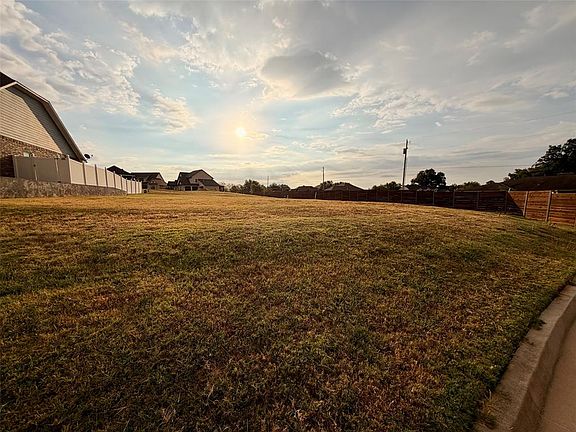 4th image of 1803 Larkin Ln Lot 19