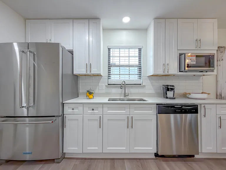 2059 Little River Ln — Photo 31