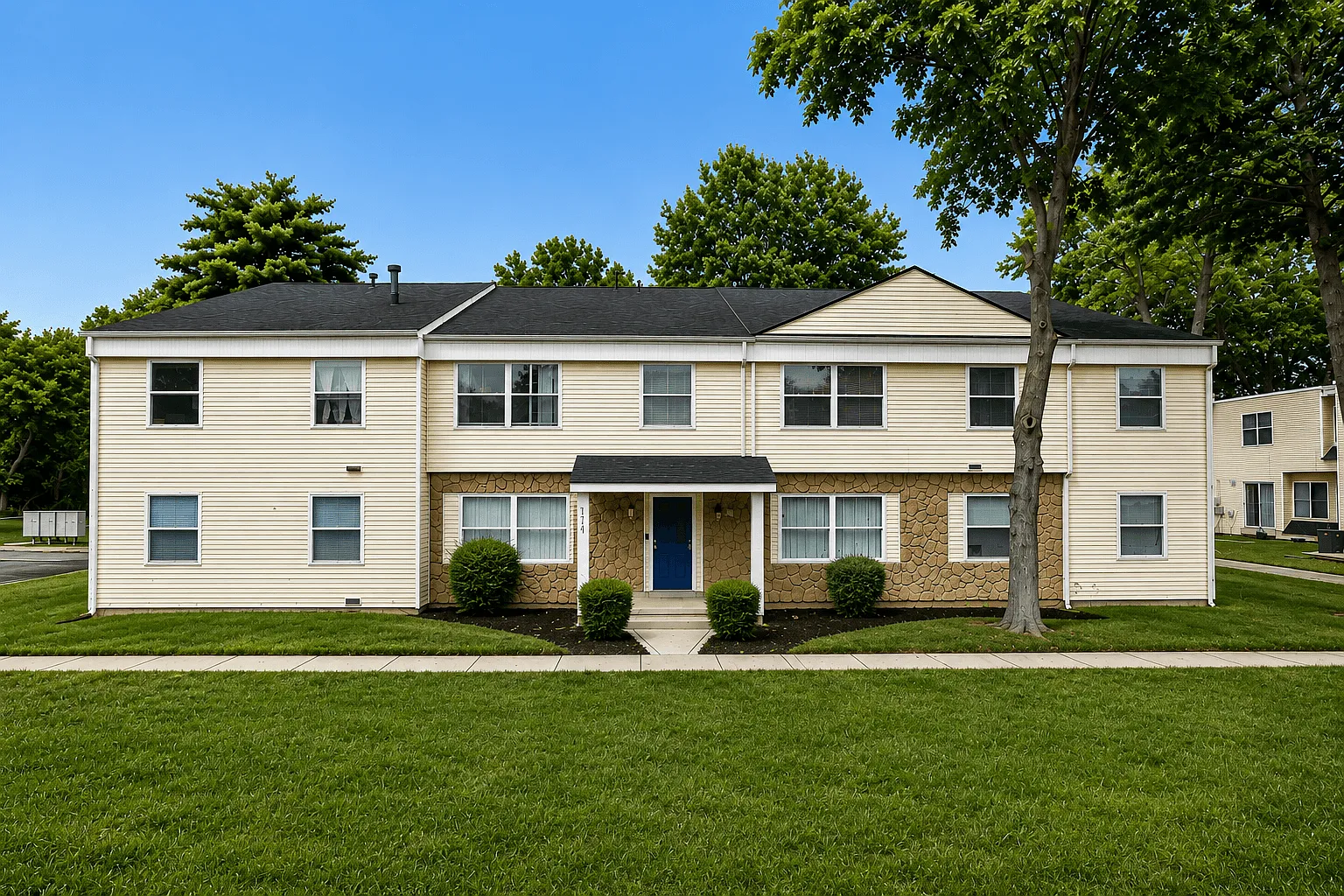 Residences at Lawnview — Photo 2