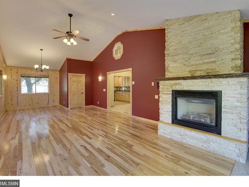 1st image of 1524 Sugarloaf Trl