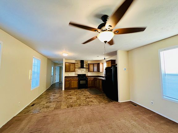 Living & Dining Area