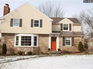 17105 Lomond Blvd, Shaker Heights, OH 44120