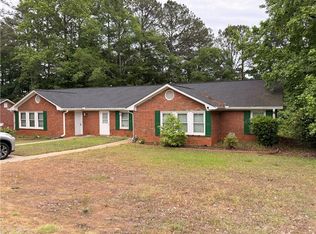 1916 Patterson Cir, Lawrenceville, GA 30044