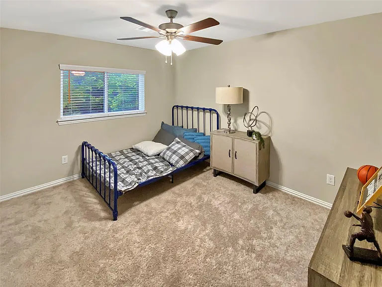 11922 Amber Oak Way — Photo 32