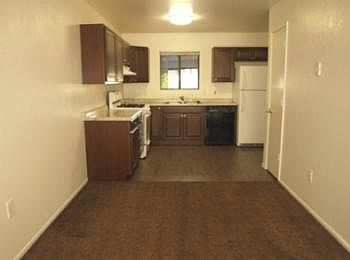 2nd image of 4825 N Robert Rd APT C
