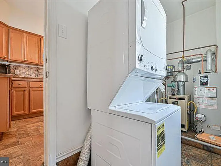 126 N Harvard Ave — Photo 17