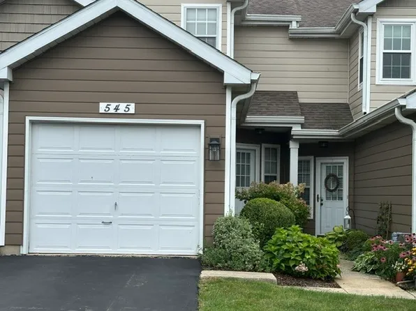545 Woodcrest Dr #545, Mundelein, IL 60060