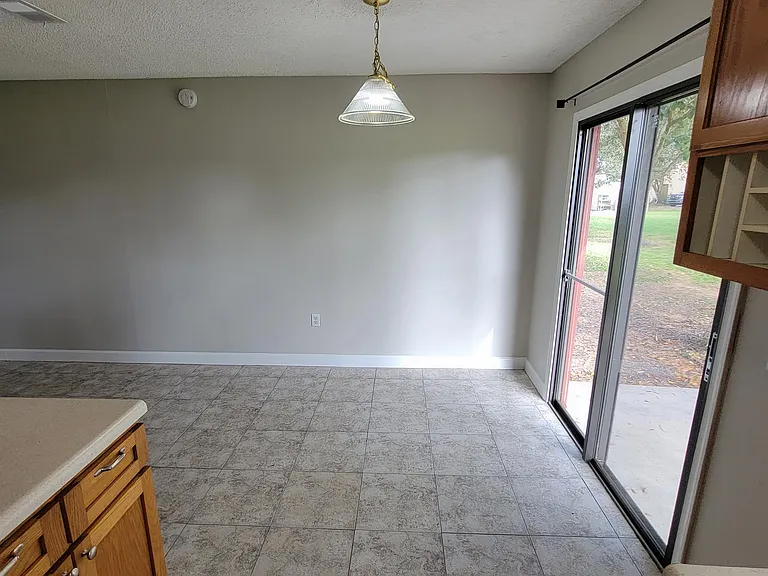 23 Louisiana Ave — Photo 9