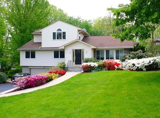 34 Penny Ln, Scarsdale, NY 10583