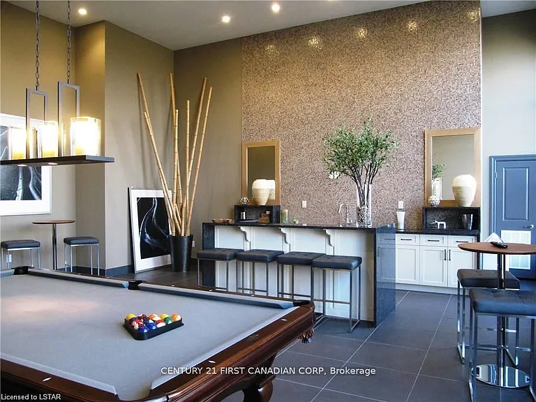 260 Villagewalk Blvd #608 — Photo 9