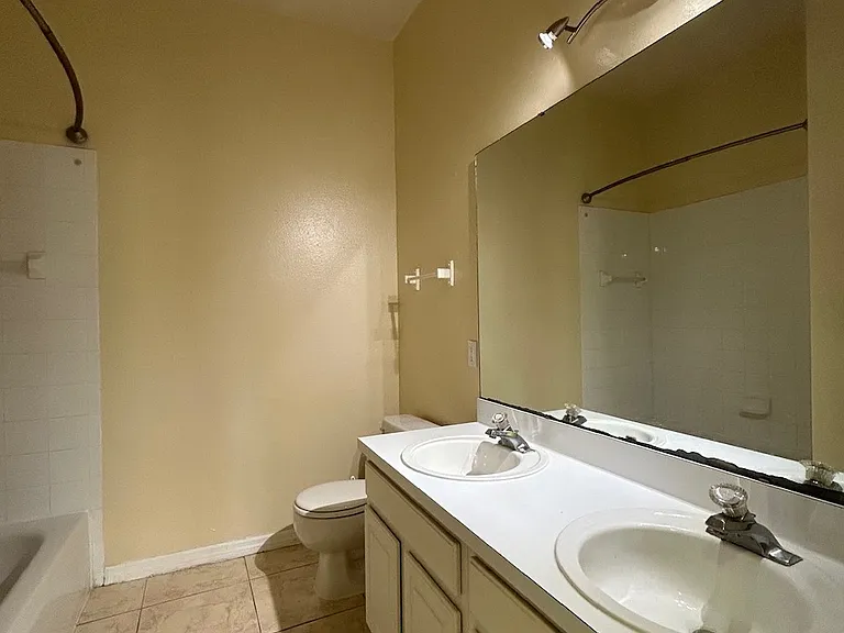 13367 Luxbury Loop — Photo 10