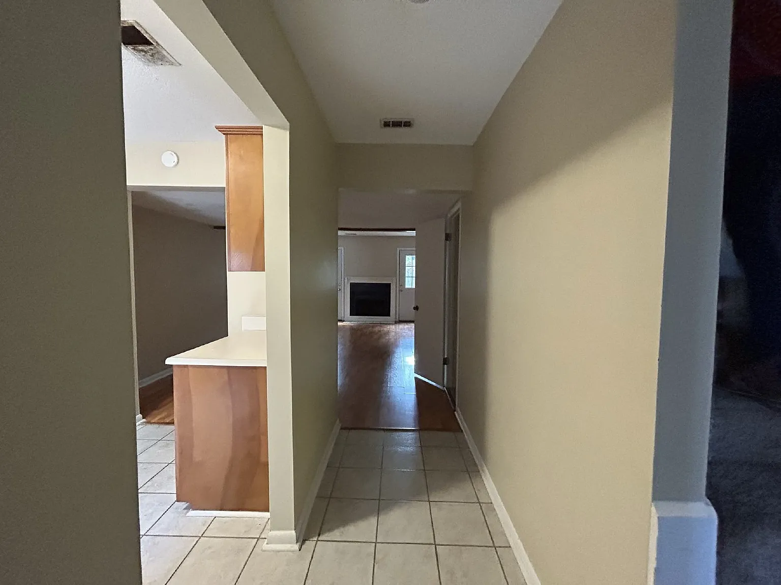 2 bed, 1.5 bath, 1088 sqft, $1,175 — Photo 4