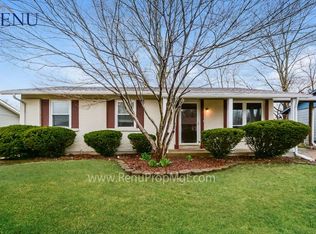 912 Oriental Dr, Florissant, MO