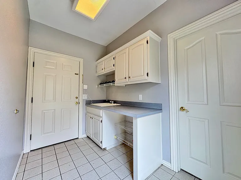 3834 E Chadwick Dr — Photo 26
