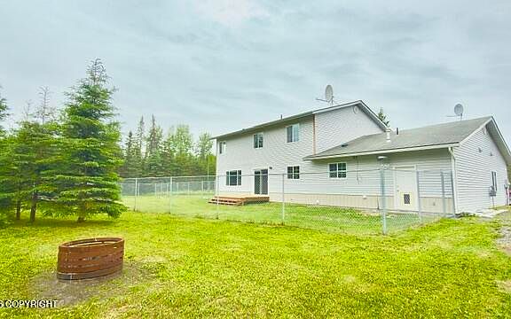 2nd image of 458 Roy Way