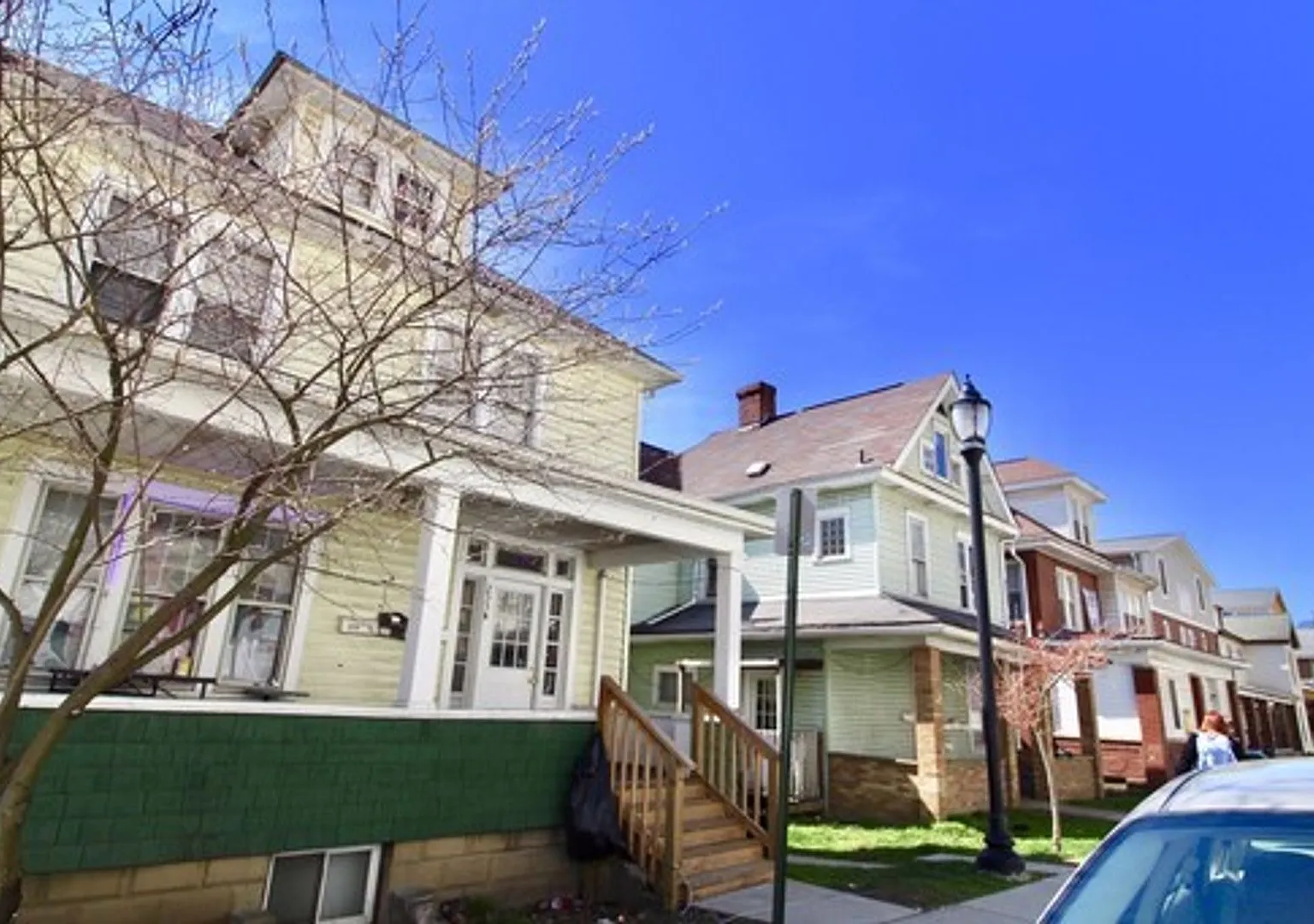 233-235 Grant Avenue — Photo 1