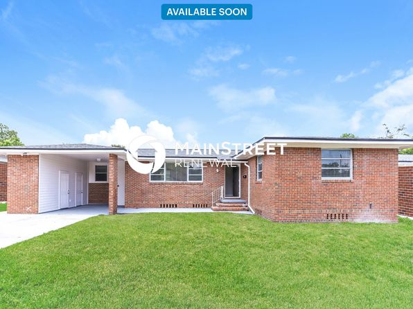 6603 Syringa Ln