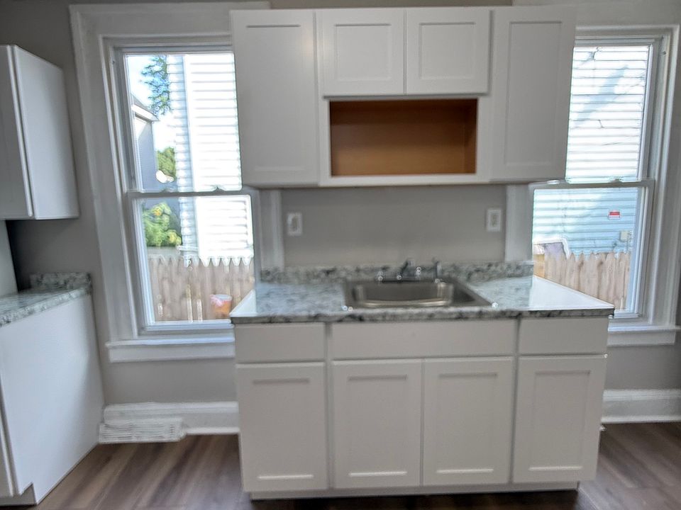 1st image of 46 Liberty St #1