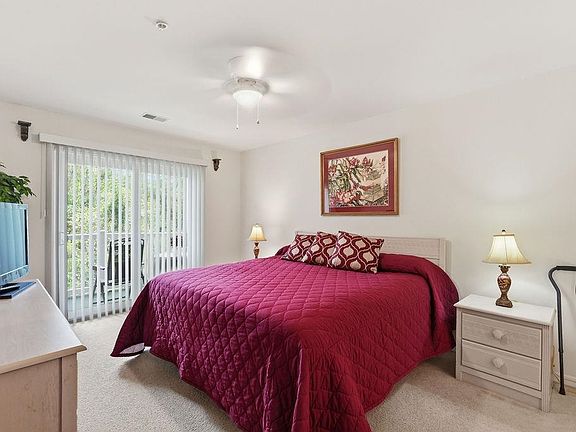 2nd image of 1278 River Oaks Dr. #10C